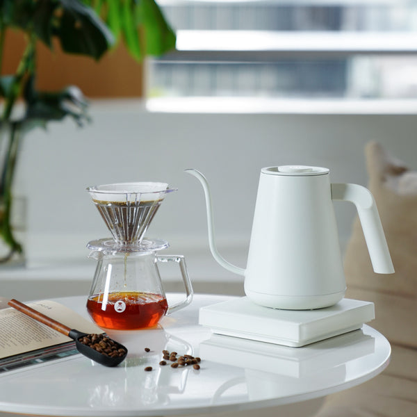 TIMEMORE FISH SMART PRO ELECTRIC POUR OVER KETTLE - WHITE 900ML - The Coffee Machine Collective